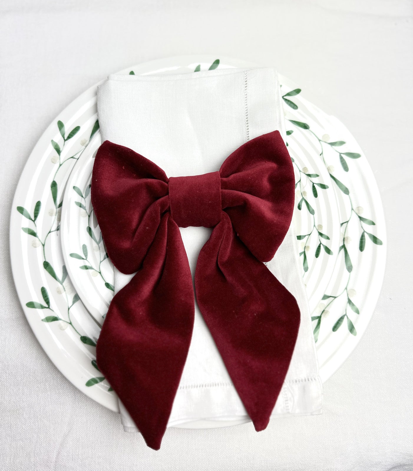 Mini bows, green ticking