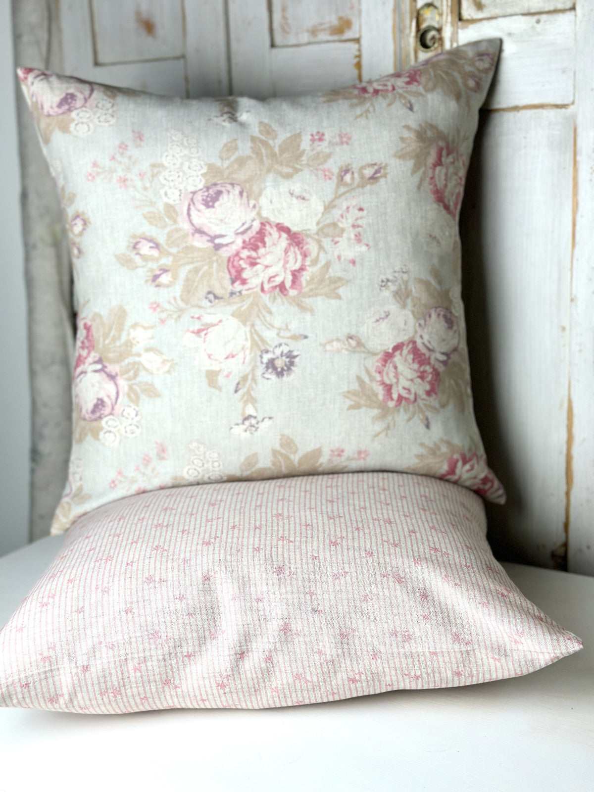 Cabbages & Roses Tulips and Roses cushion