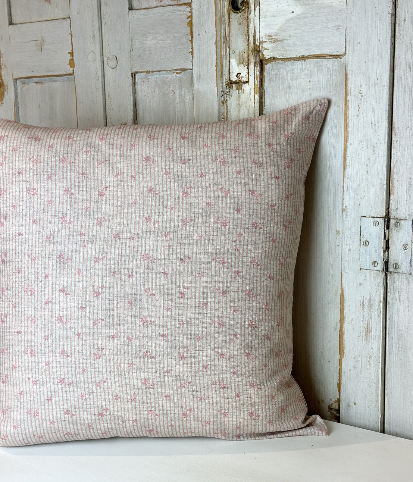 Metro pink on natural