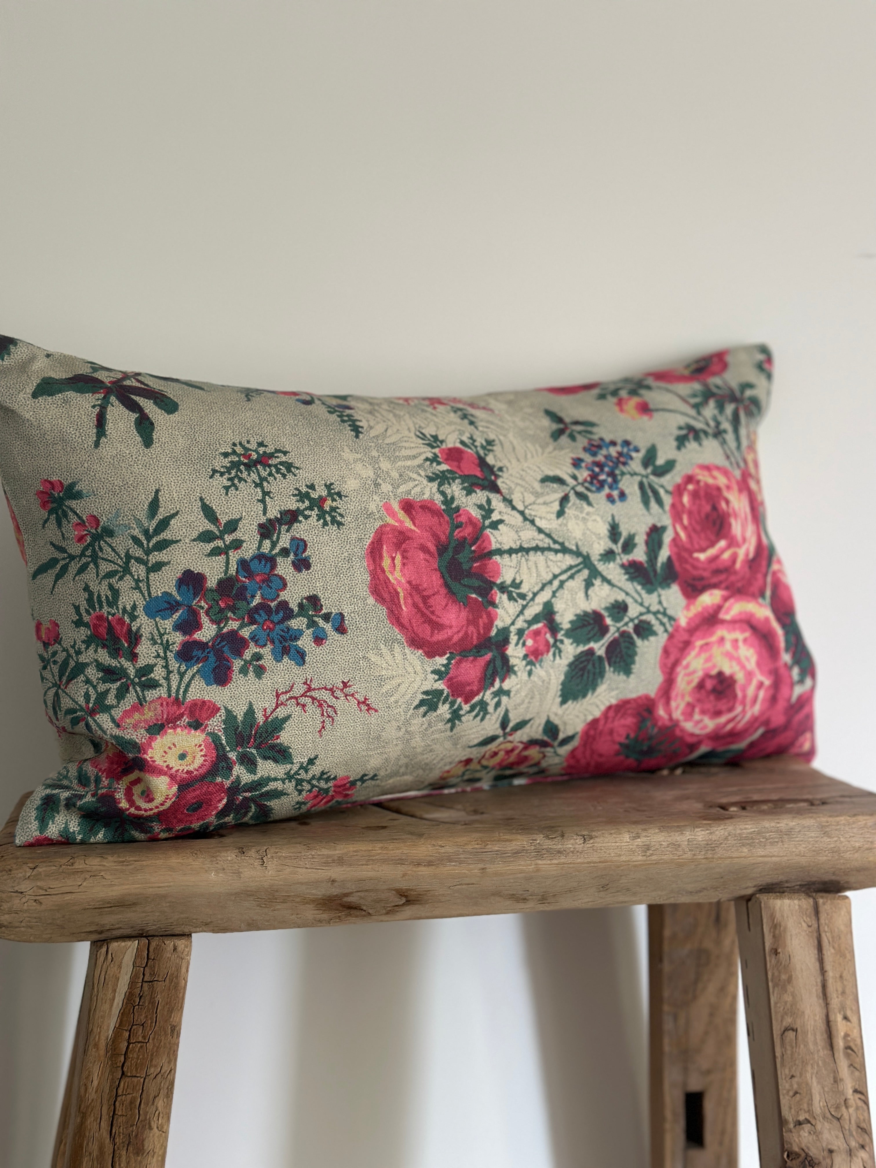Darcy scatter cushion