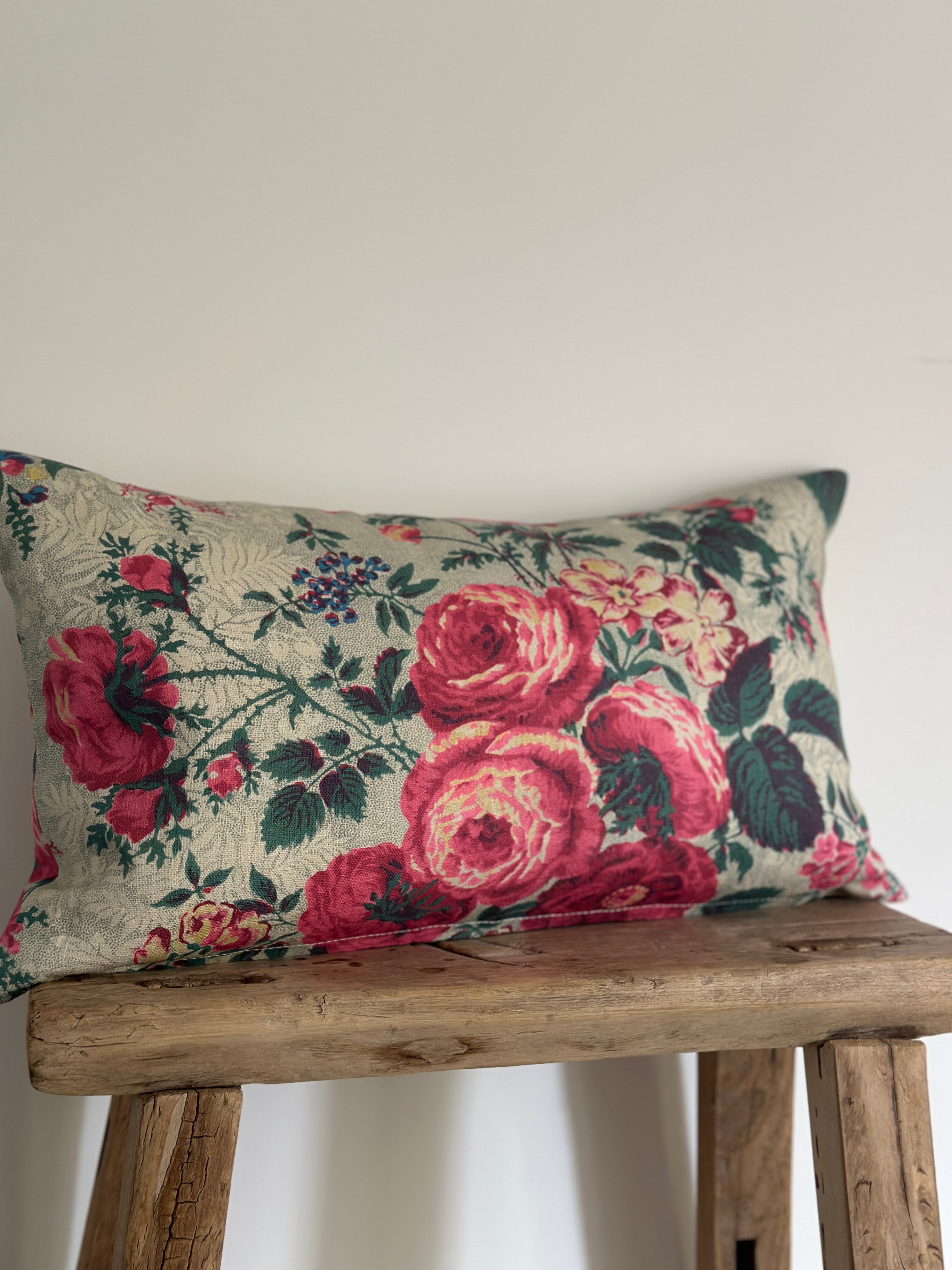 Darcy scatter cushion