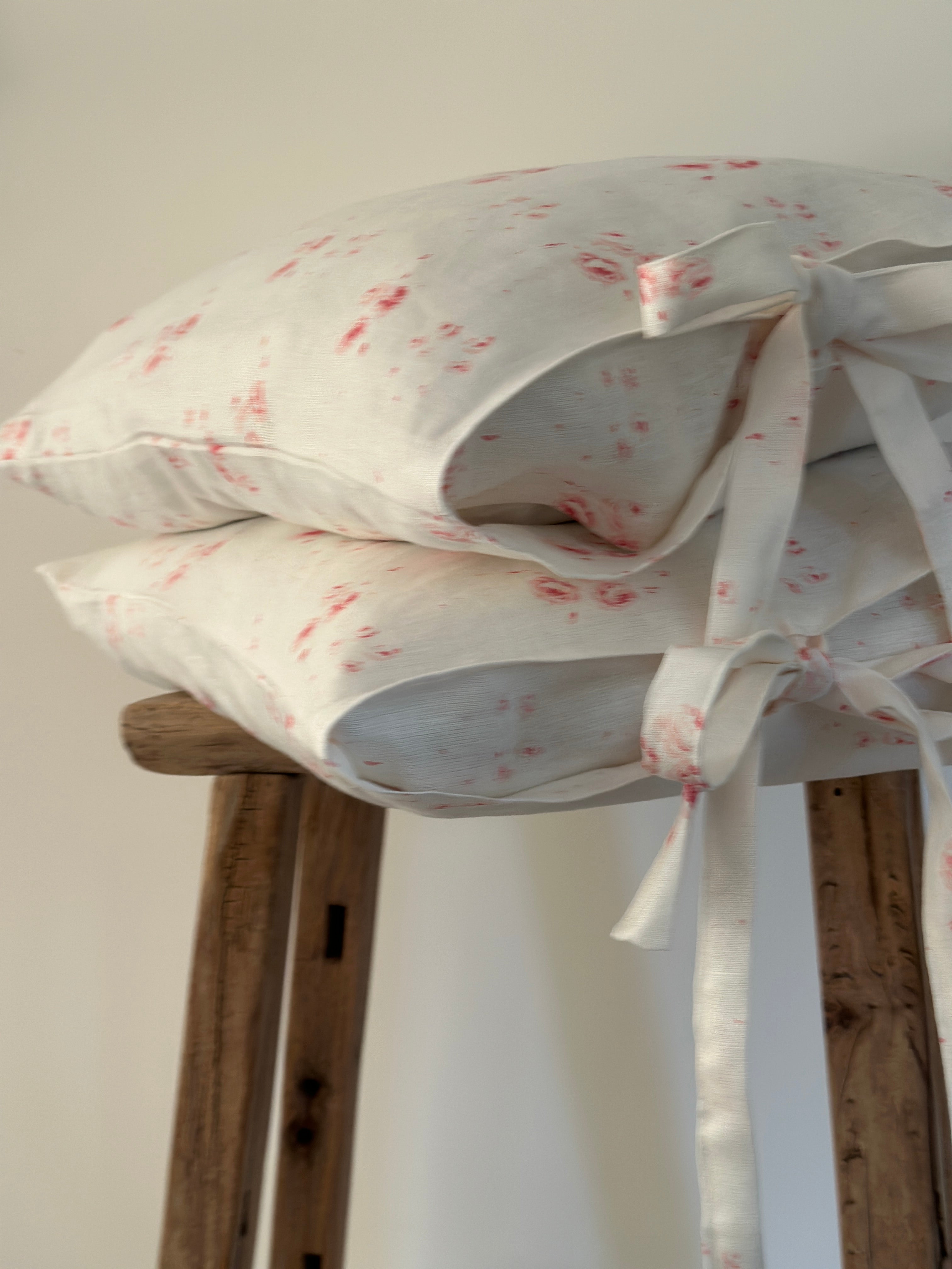 Catherine rose large oblong cushion with ties