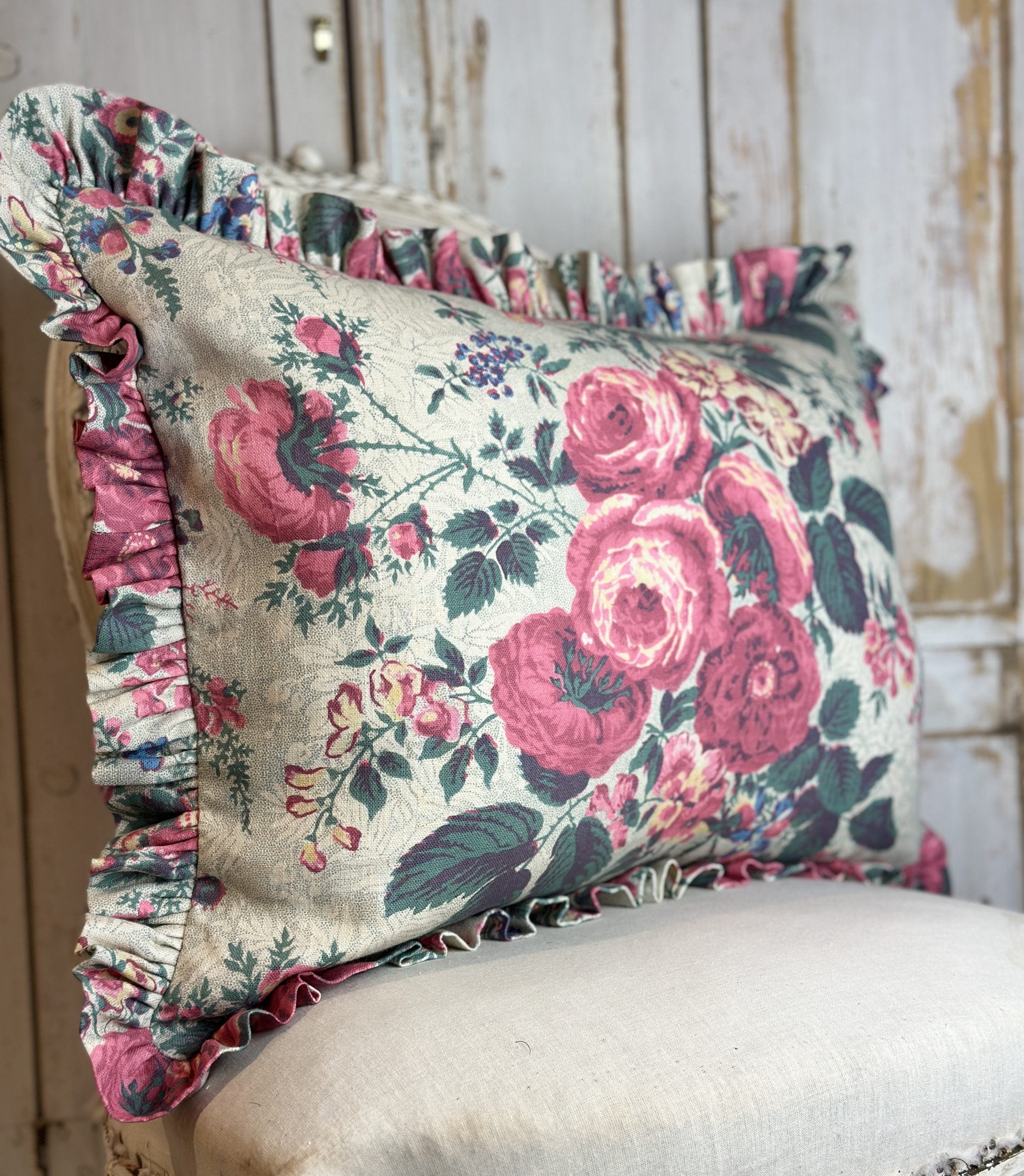 Darcy Large frilled cushion