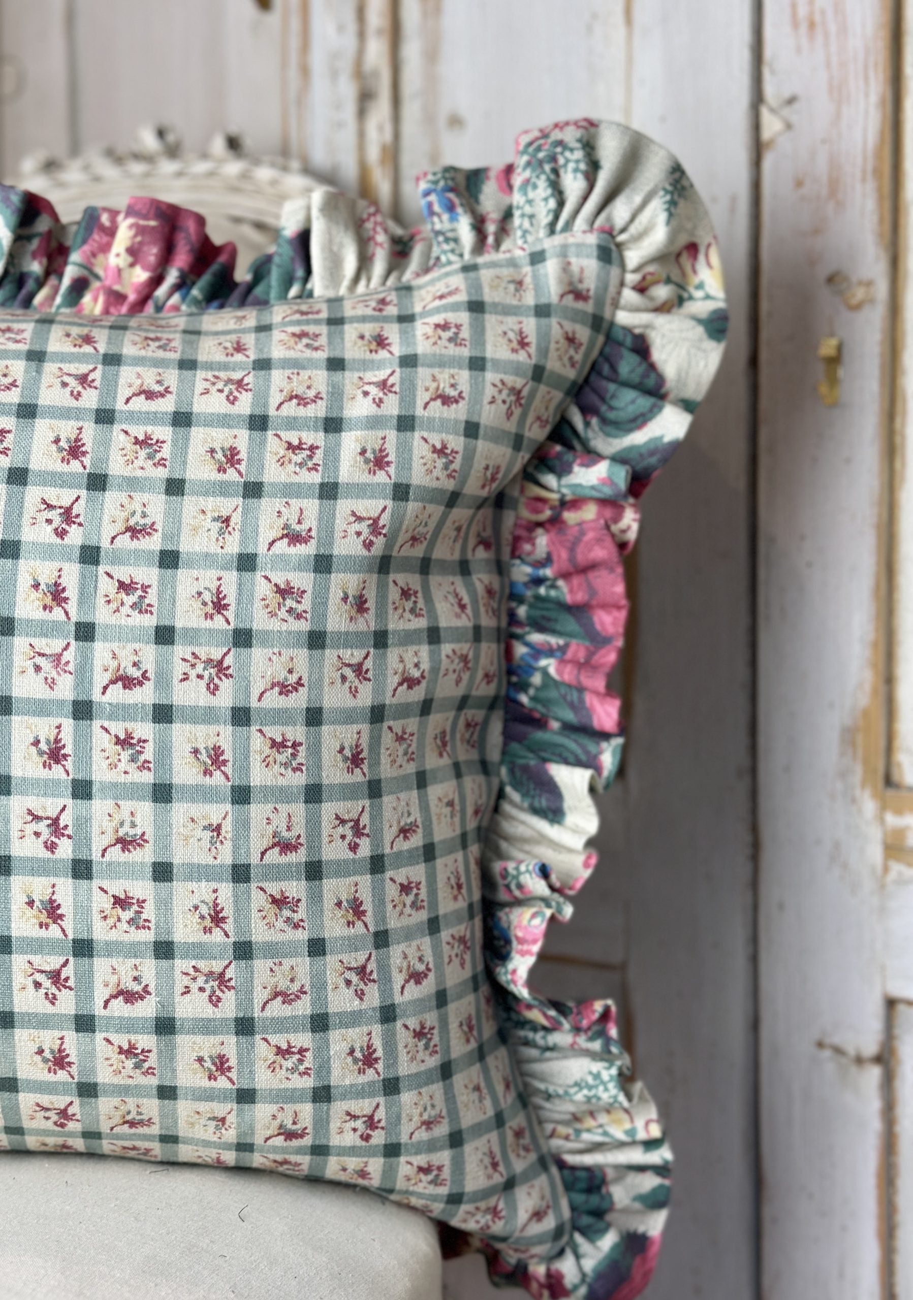 Darcy Large frilled cushion