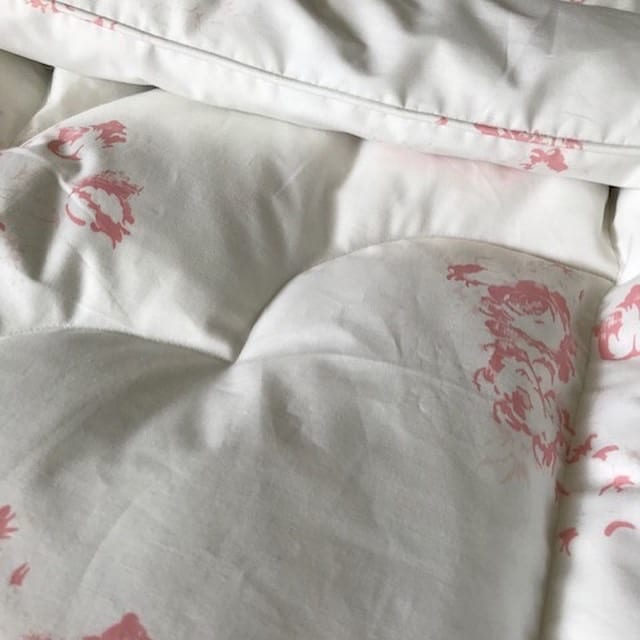 Cabbages & Roses Eiderdown single