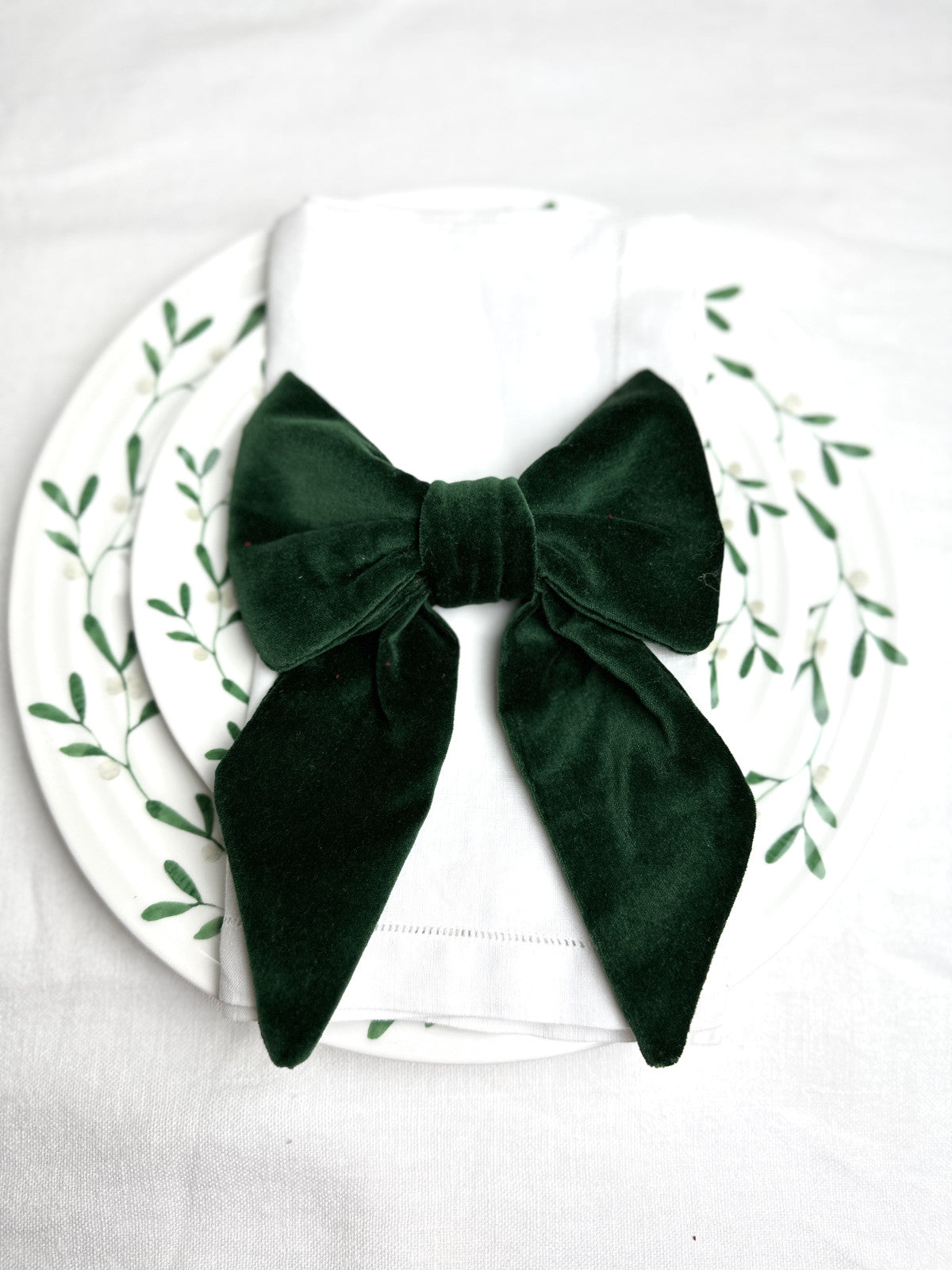Mini bows, green ticking