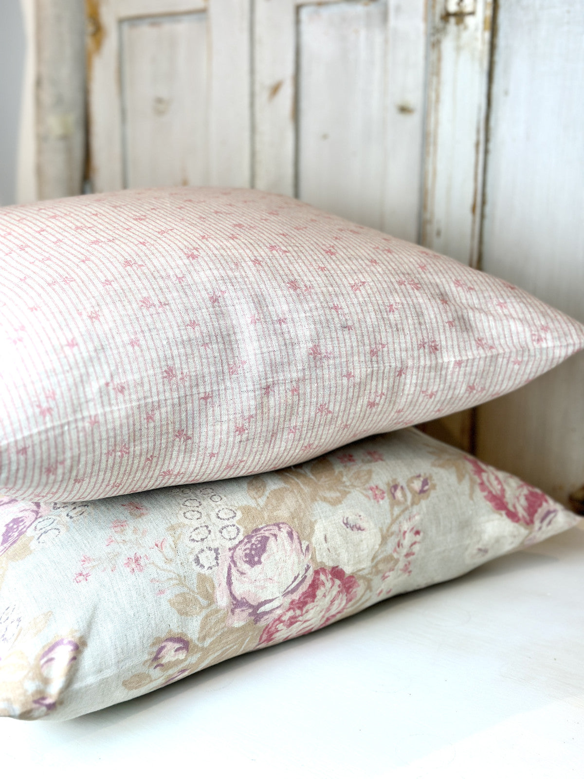 Cabbages & Roses Tulips and Roses cushion
