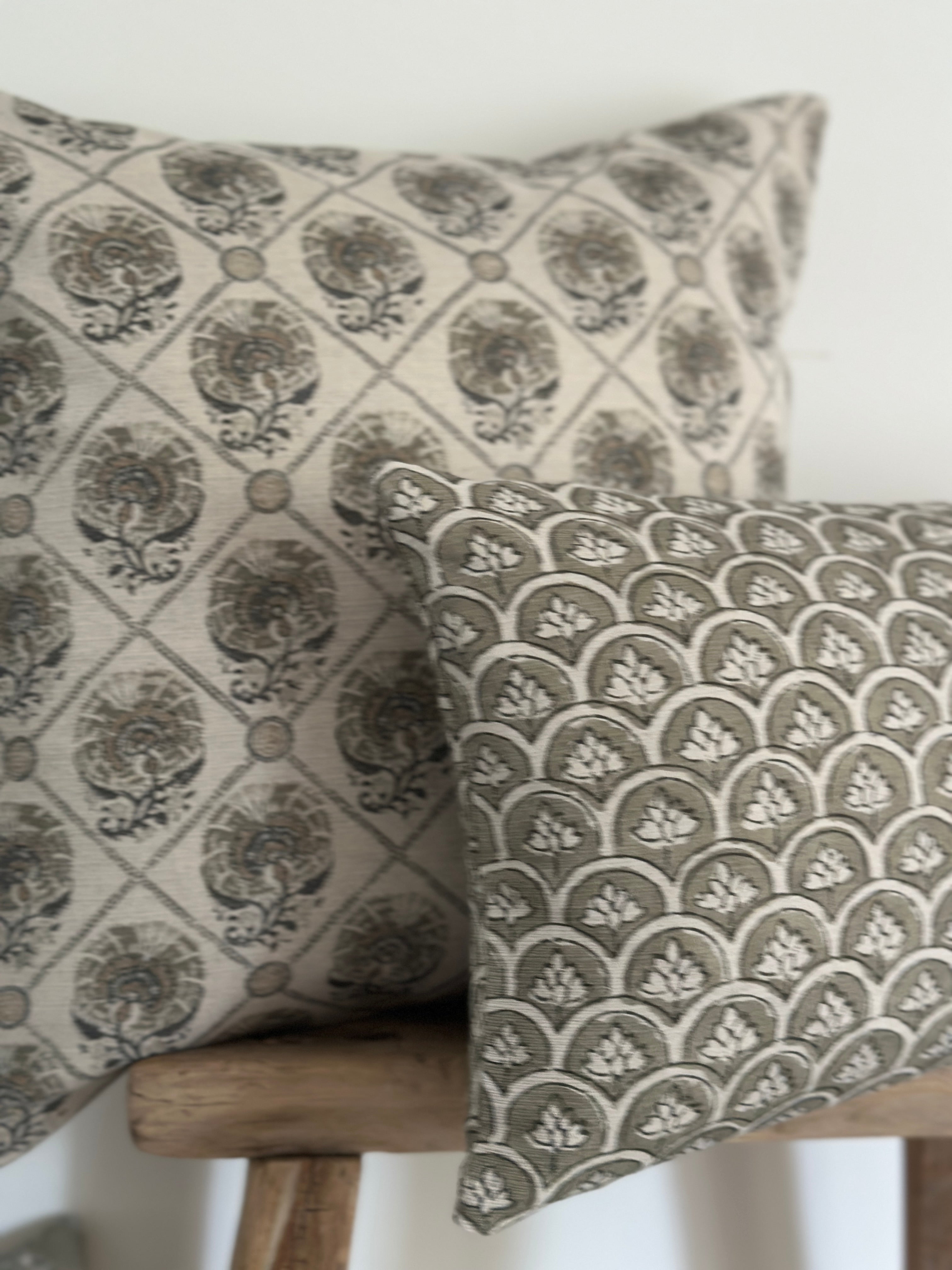 Jaya cushion