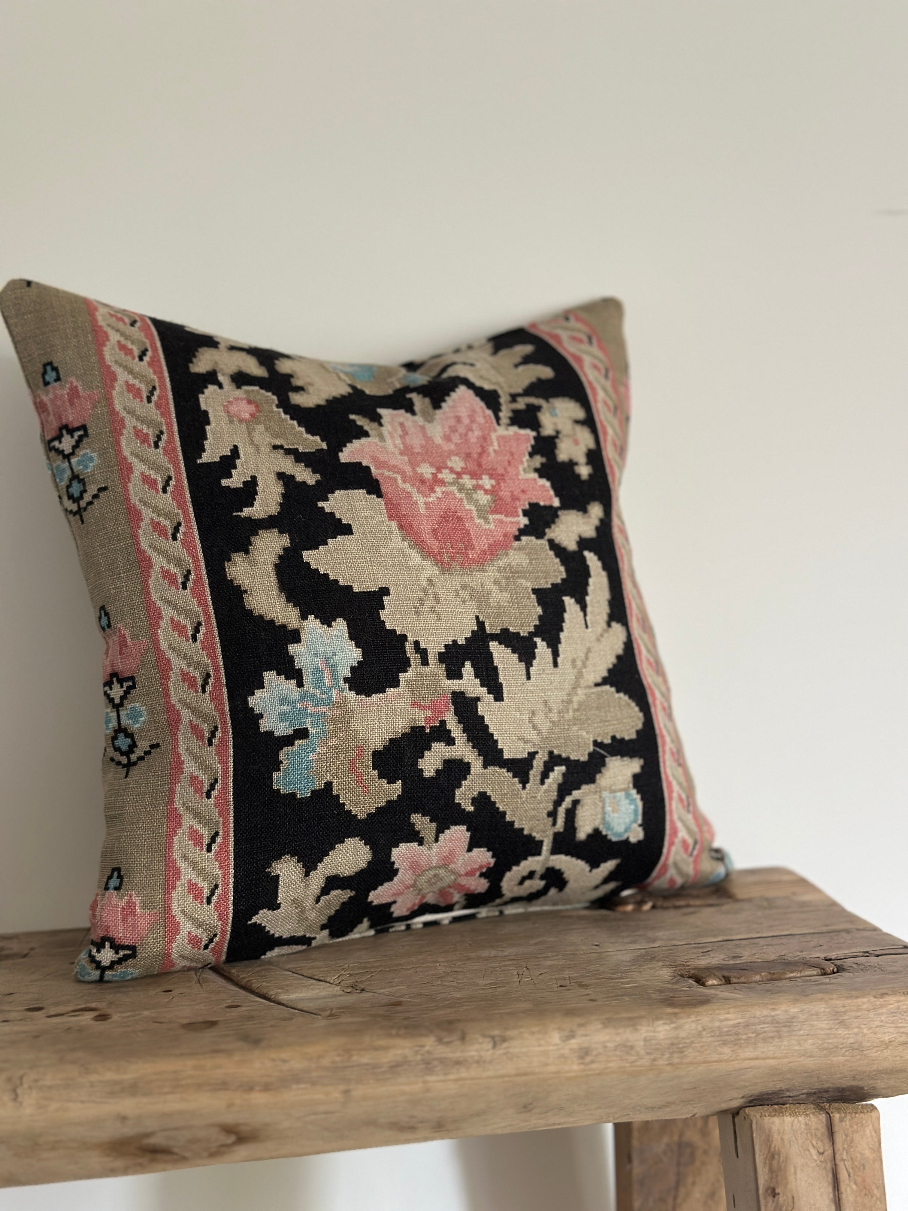 Genevieve mini cushion