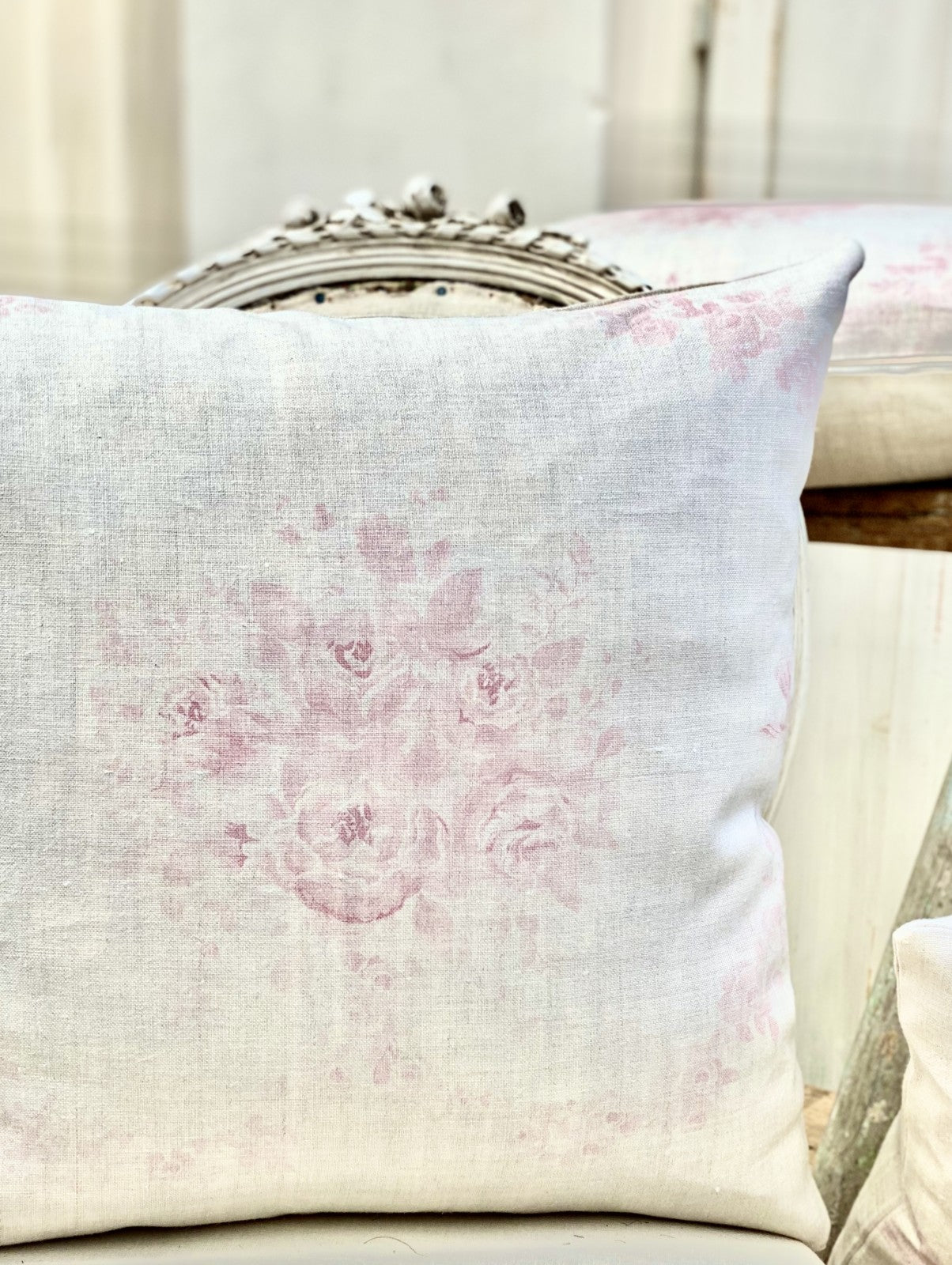 20"Pink Sophia cushion