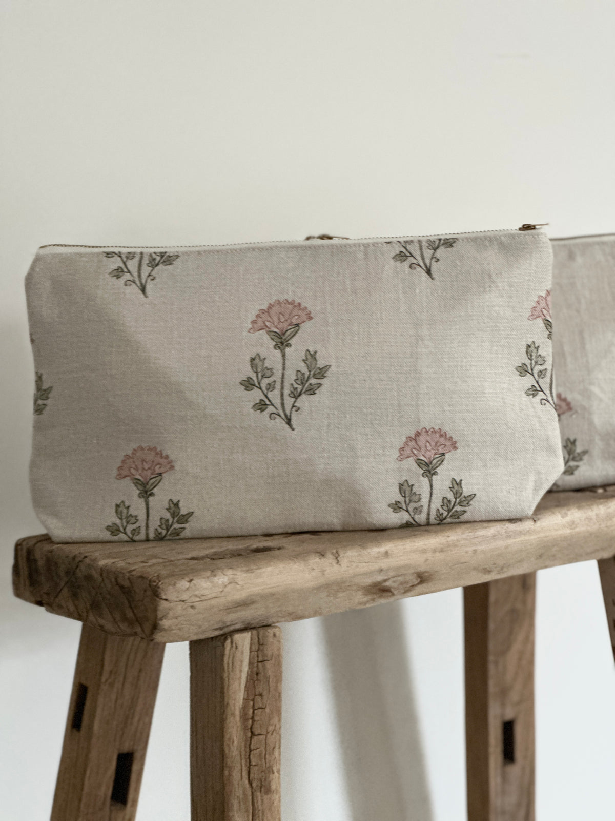Thea toiletry bag