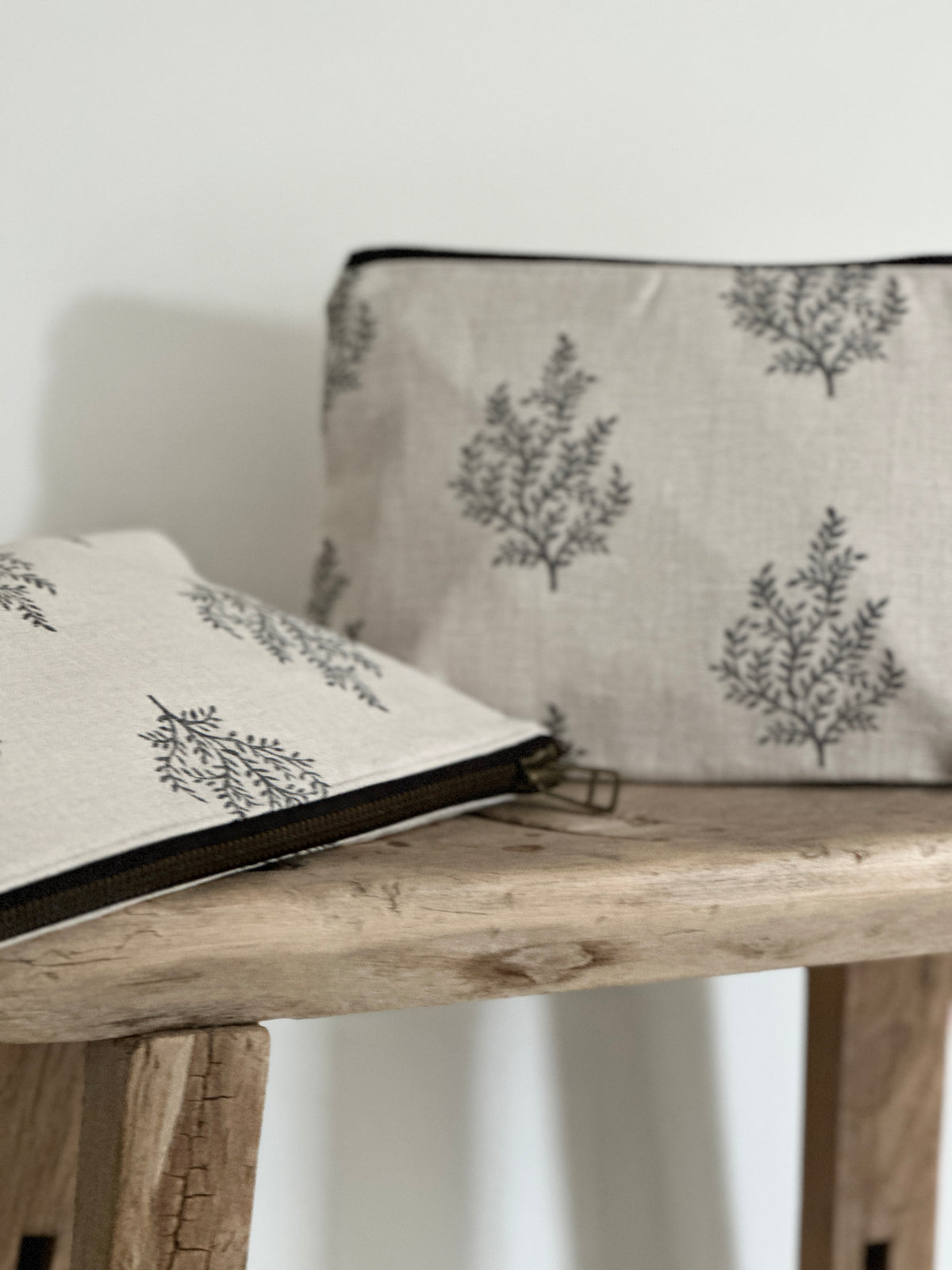 Olivia toiletry bag