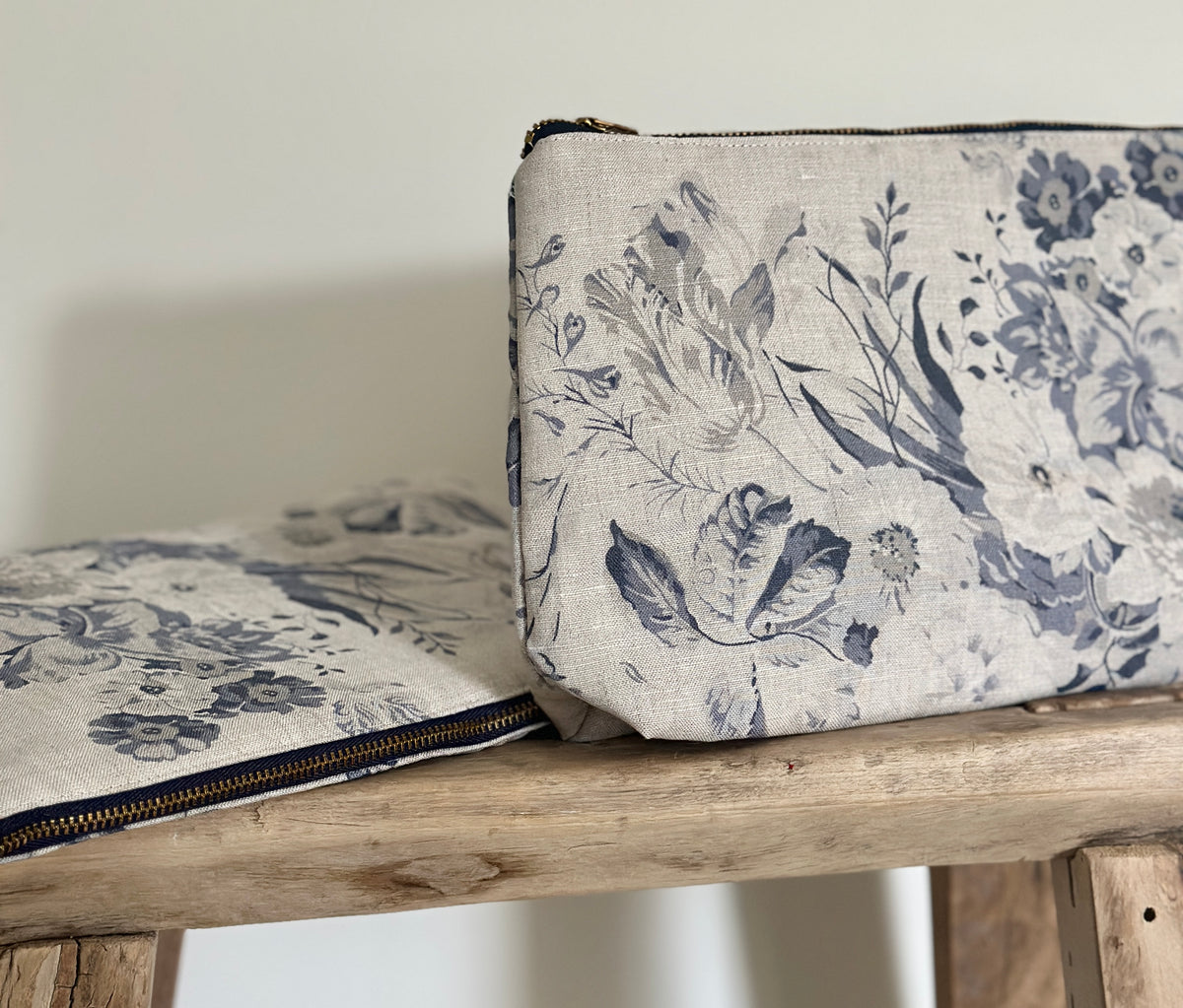 Constance navy on natural toiletry bag