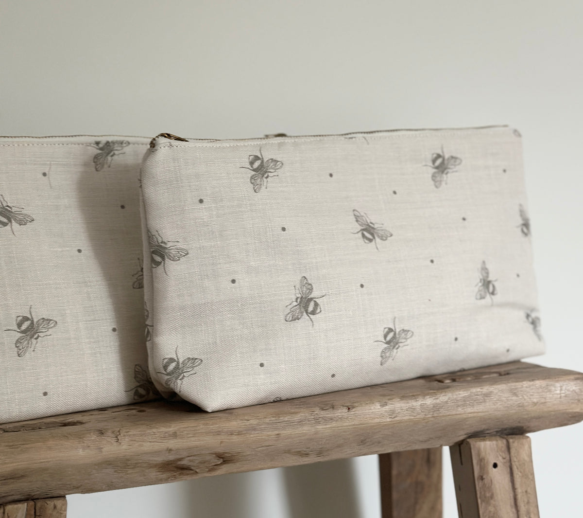 Bees toiletry bag