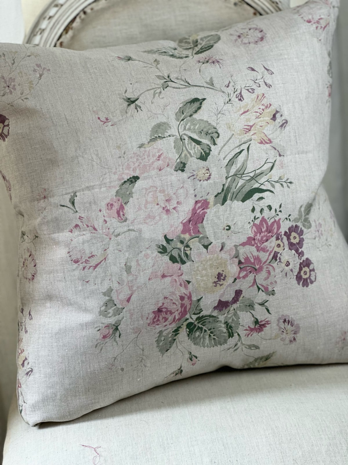 Constance multi on natural linen