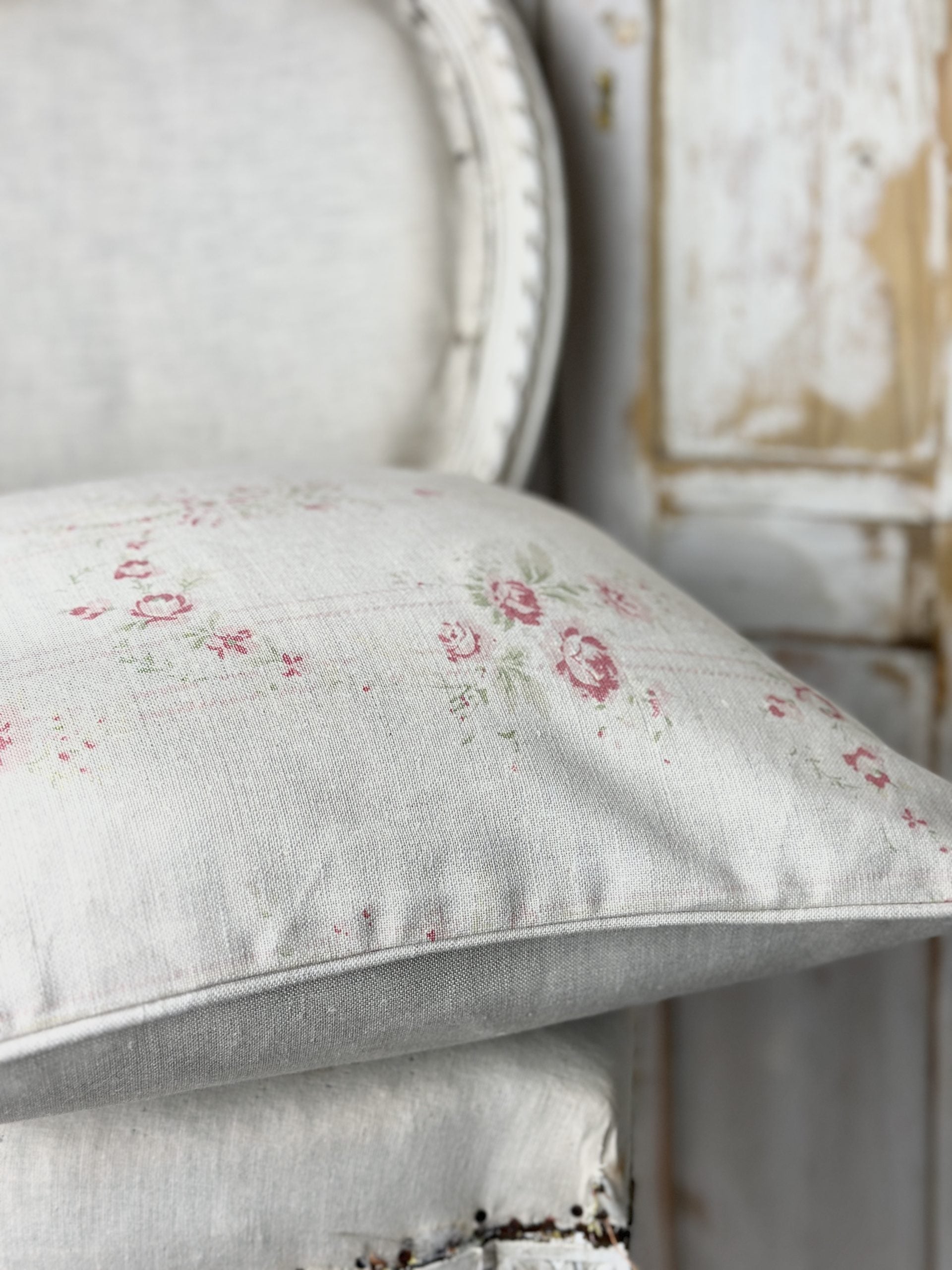 Bella cushion
