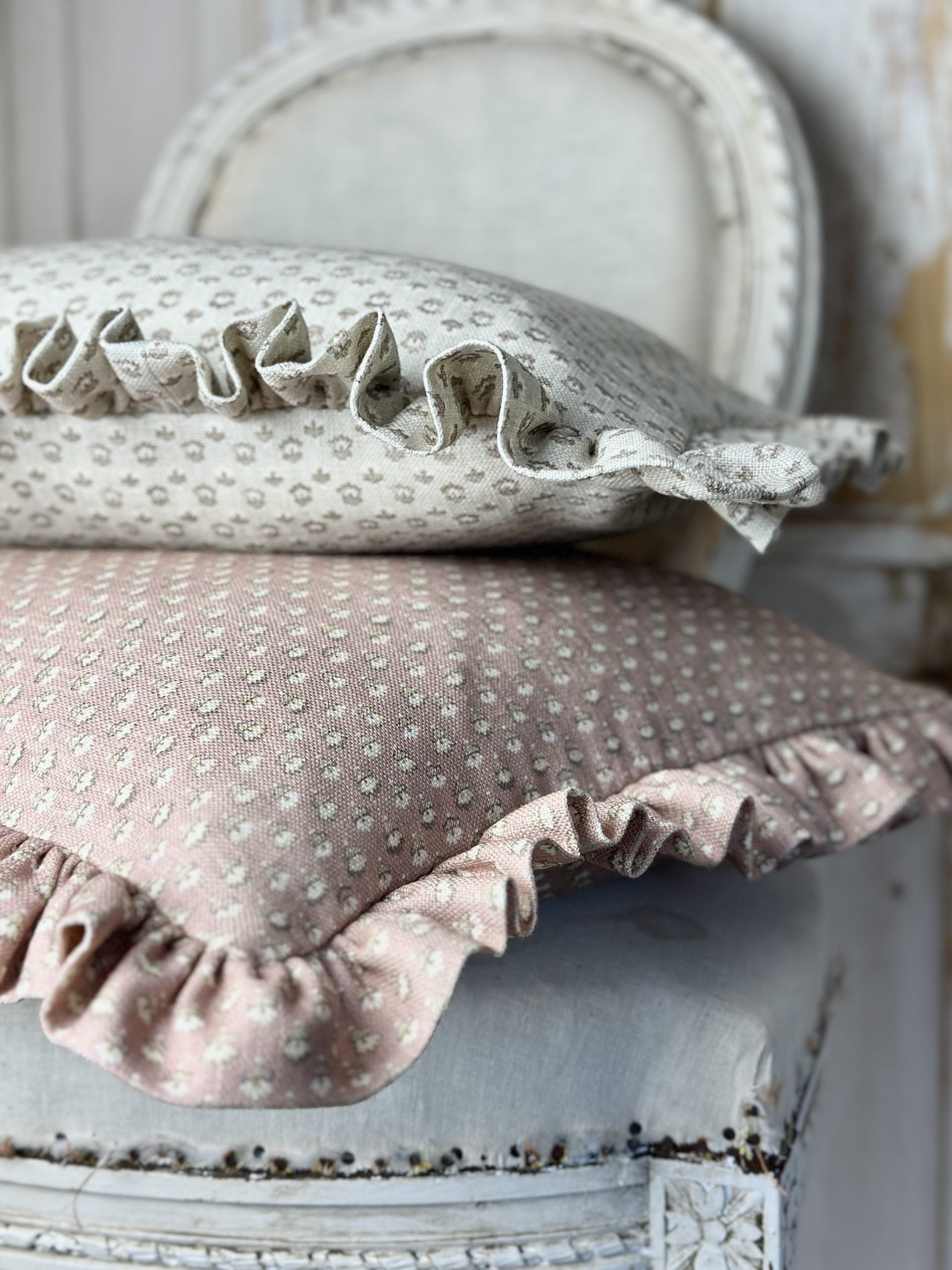 Lilou pink frilled cushions