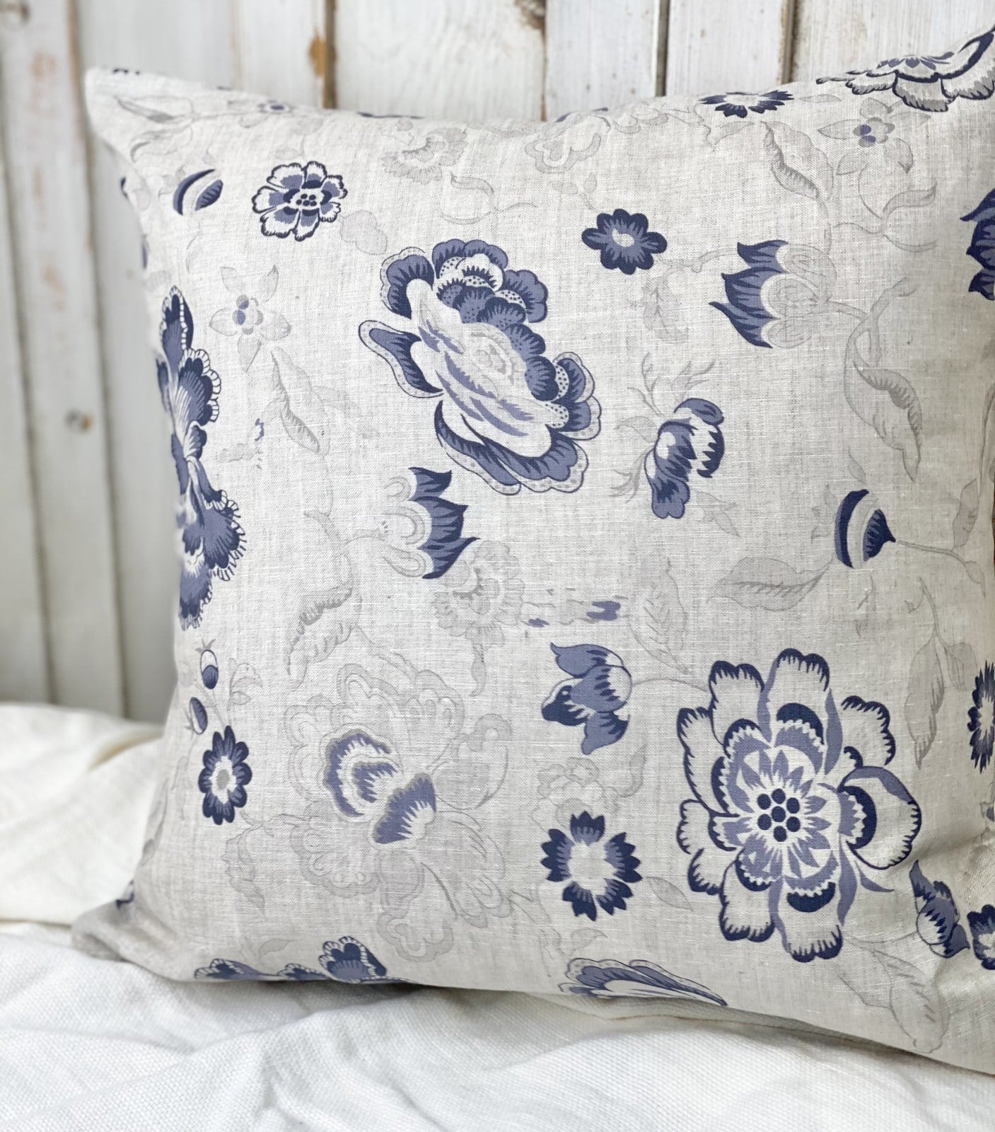 Elgin blue cushion