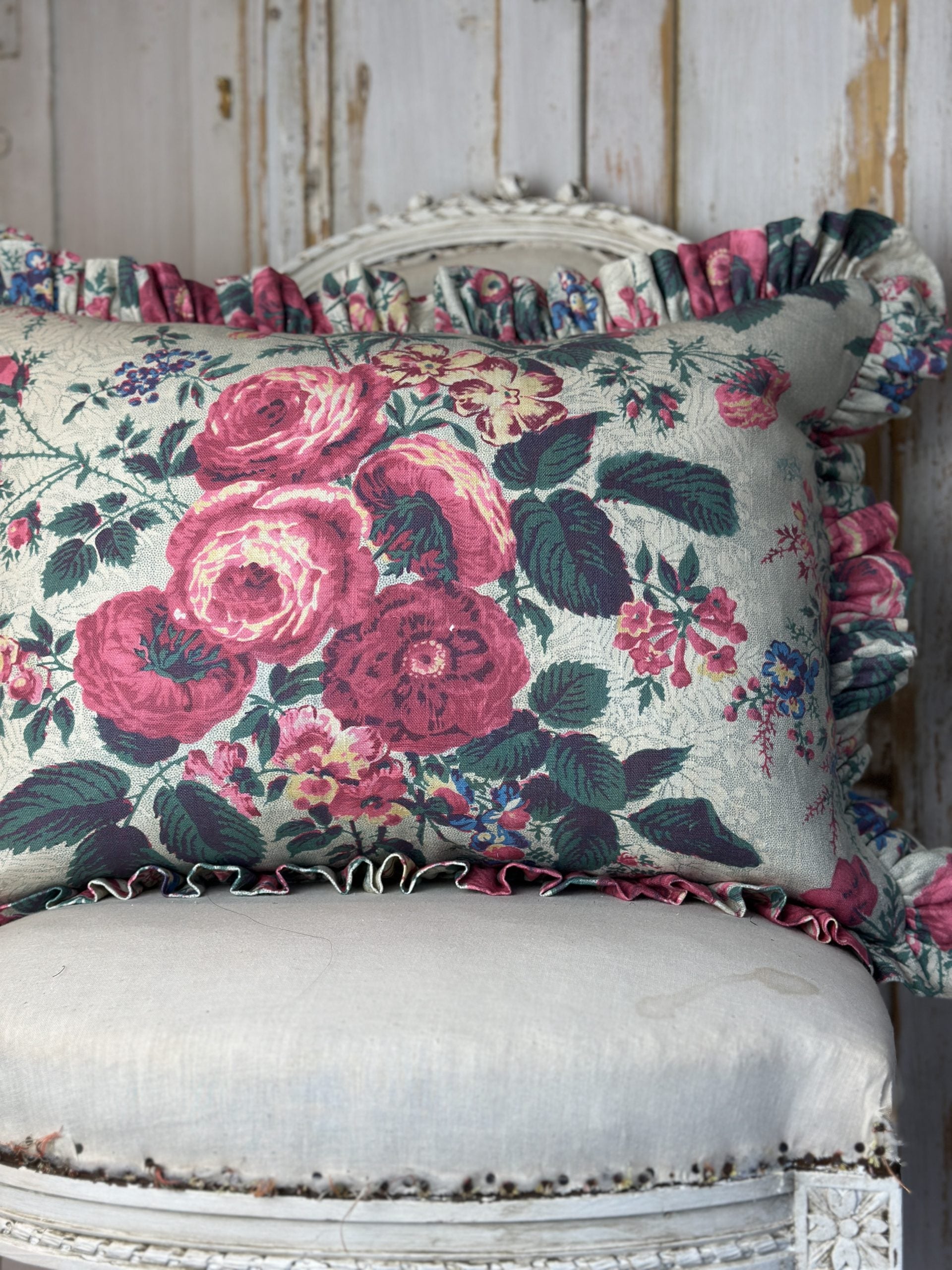 Darcy Large frilled cushion